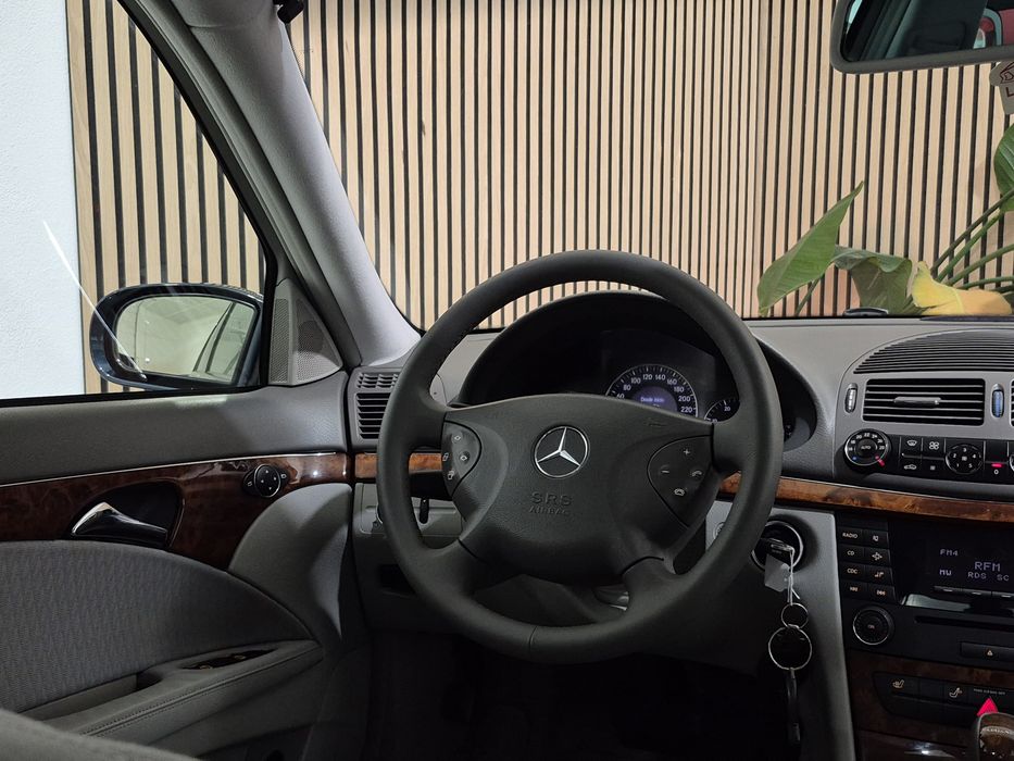 Mercedes E220 CDI - 80.000KM - AUTO | NACIONAL | ELEGANCE