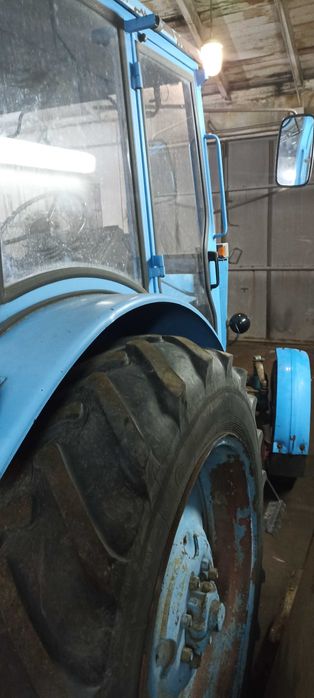 мтз 80 на дозаторі.