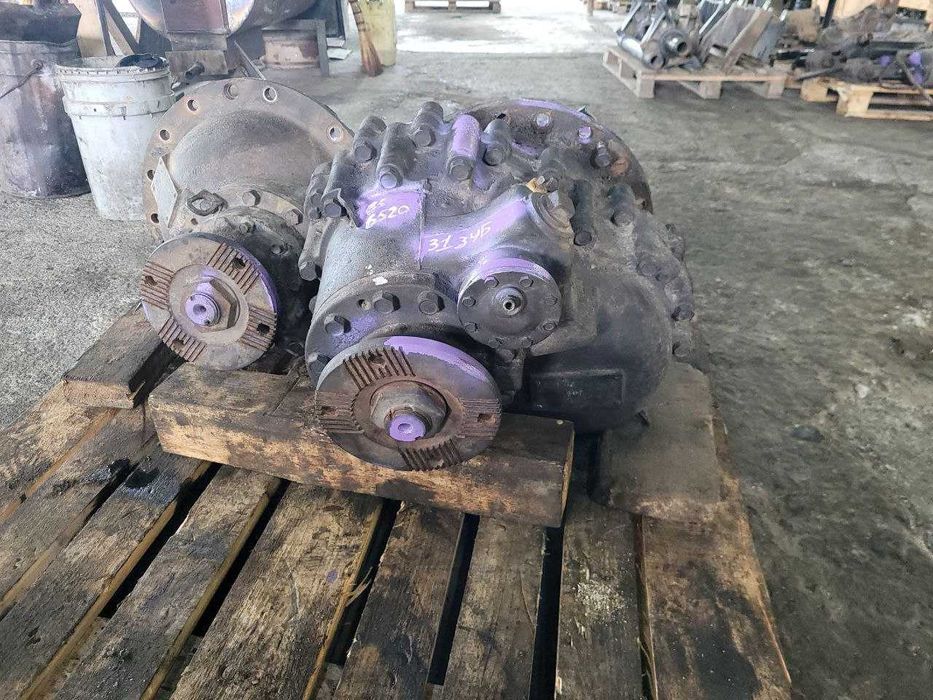 Редуктор середній, задній, КамАЗ 6520, 6460 на 31 зуб, 35 зуб.