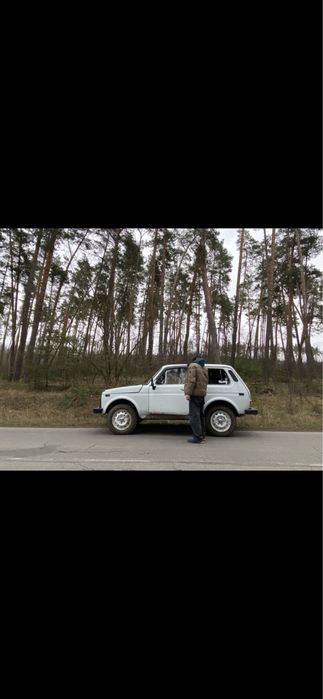 Нива ваз 2121.на полном боевом ходу