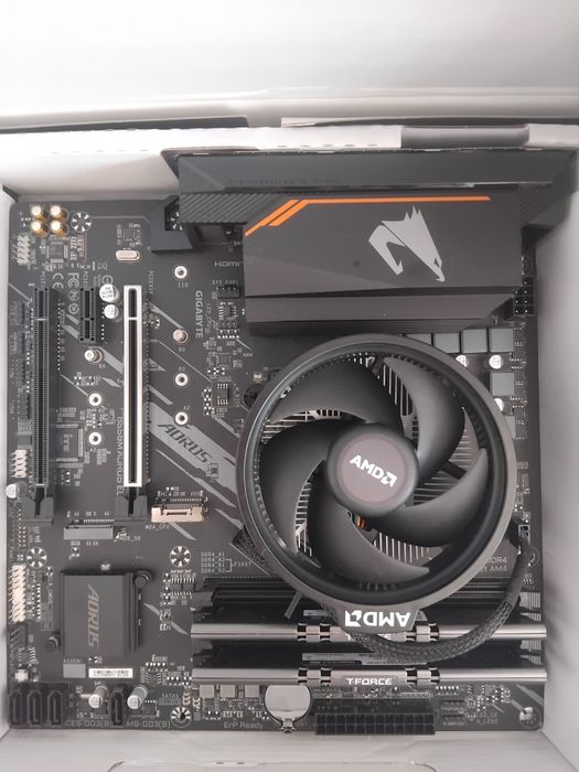 B550M AURUS Elite + Ryzen 5 5600GT + 16GB  RAM