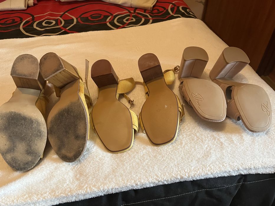 Três pares de calçado pra senhora n.37