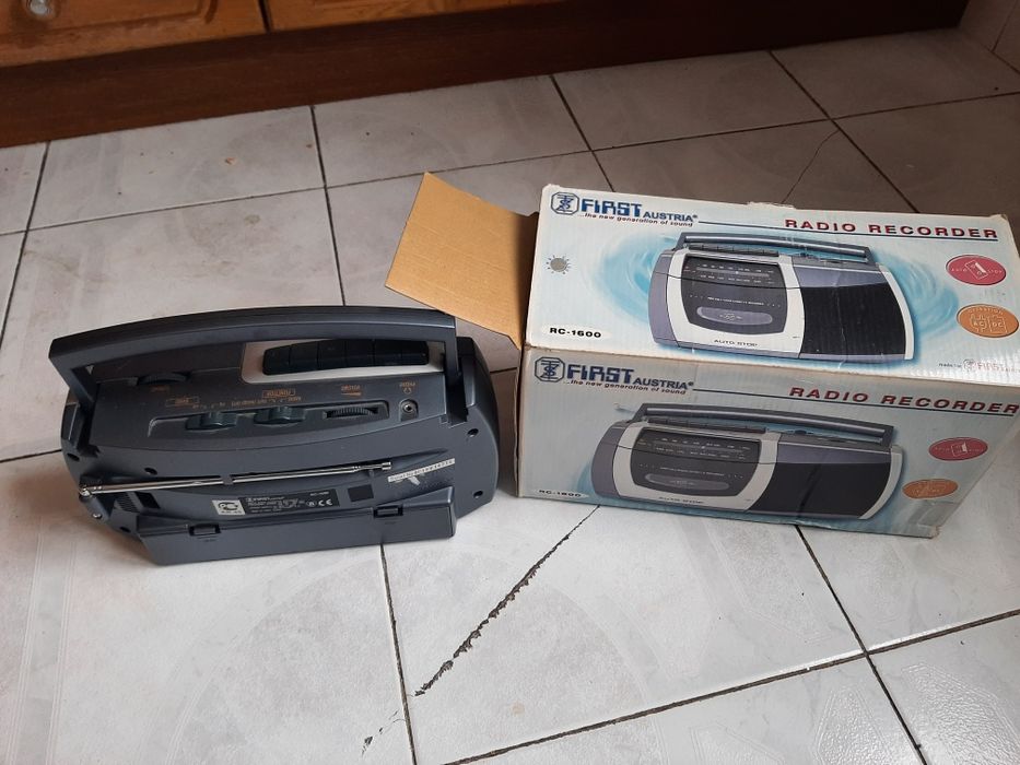 Магнитола First Австрия