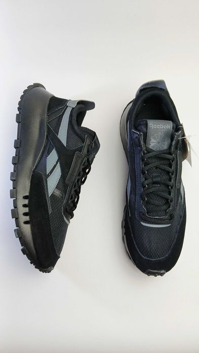 Оригінальні кросівки унісекс reebok classic legacy чорний