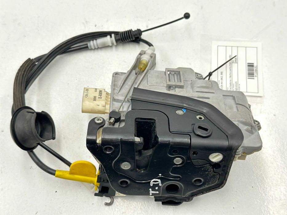 Fecho Porta Frente / Trás Direito / Esquerdo - Audi A4 B8 (2008)