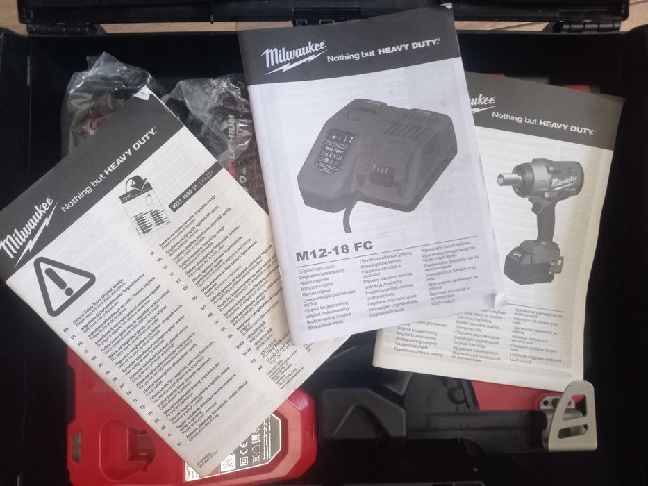 Klucz Milwaukee M18FHIW2F12-502X NOWY !!!