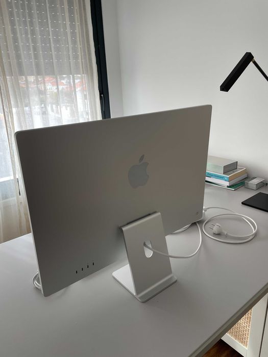 iMac 24" M1 2023 como novo