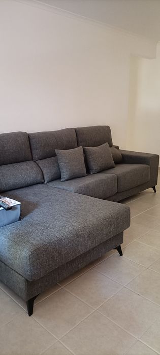 Sofá com Chaise Long semi novo