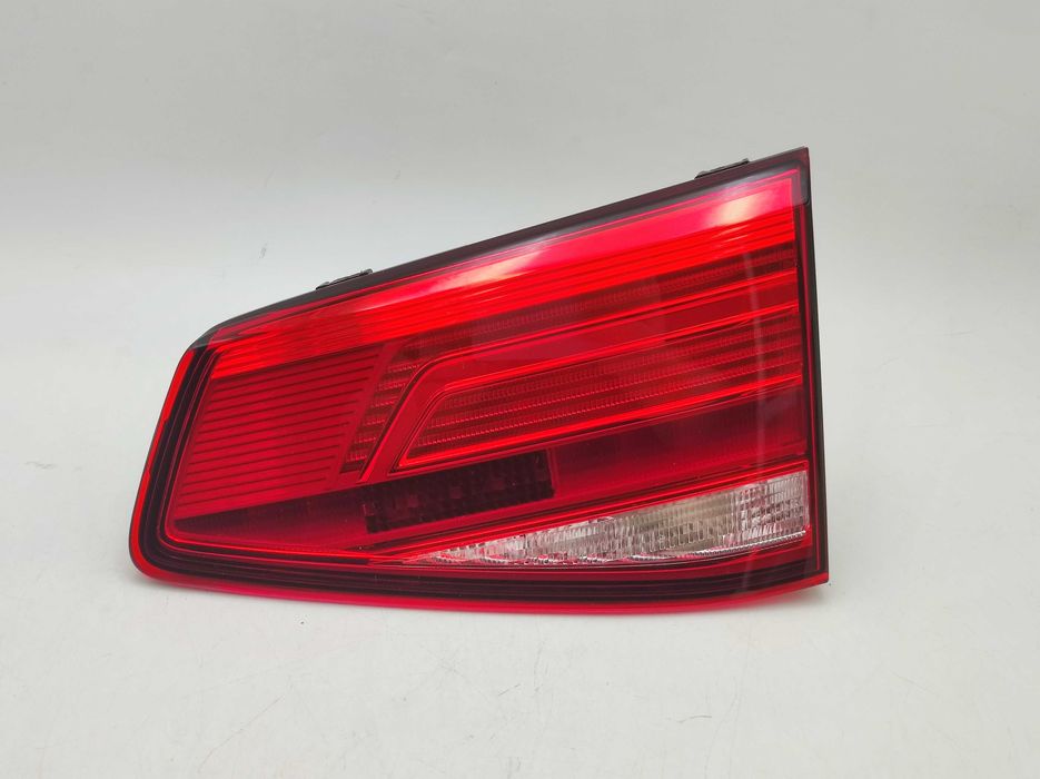 Volkswagen Passat B8 Kombi Lampa Tylna Prawa Wewnętrzna LED ORG EUROPA