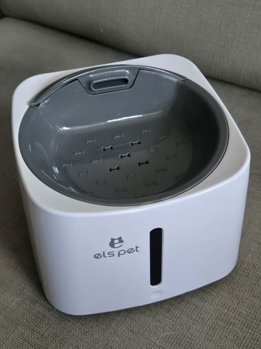 Поїлка, фонтан, котів чи собак з датчиком руху та акумулятором ELS Pet