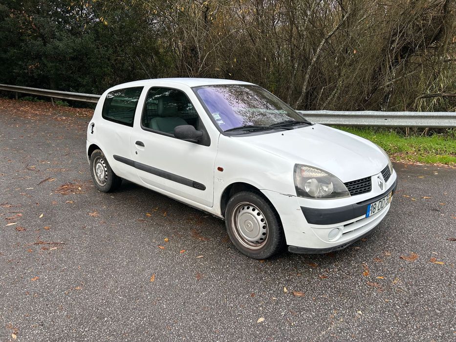 Renault clio 1.5 DCI - 02