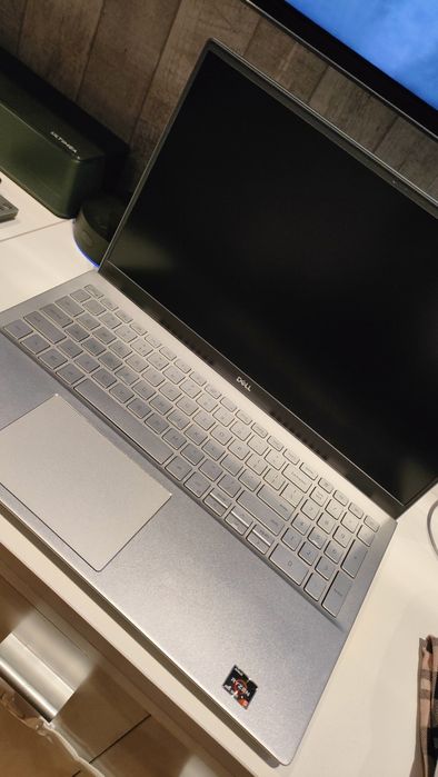 Dell Inspiron 5505 Ryzen 5 4500U/16GB/512/Win10