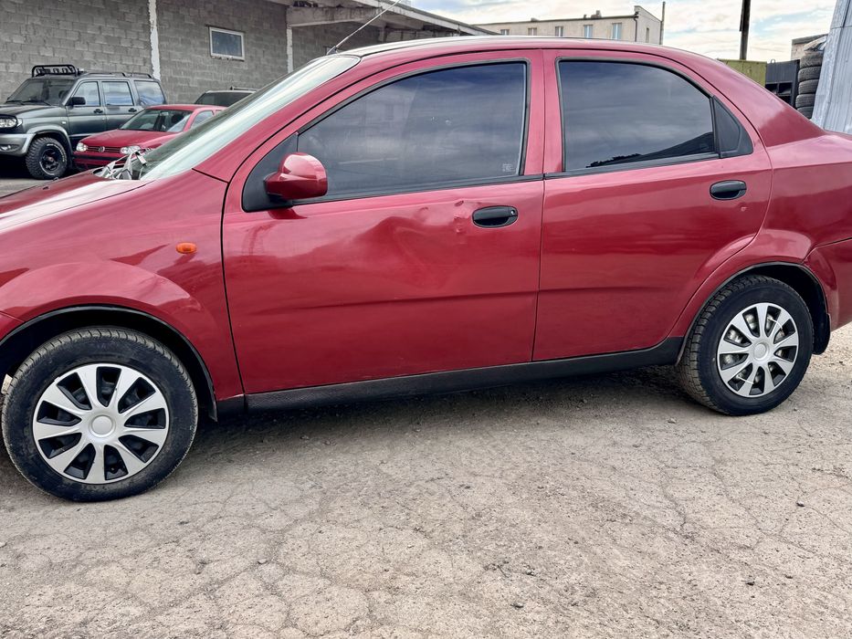 Продам економне авто газ бензин chevrolet Aveo