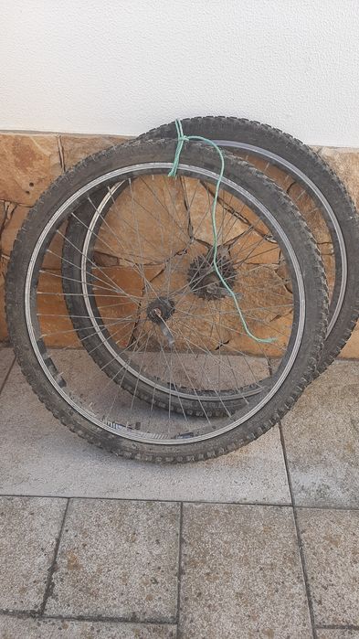 Rodas de bicicleta completas