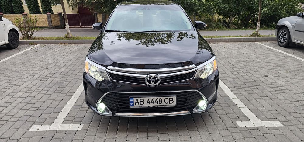 Продам Toyota Camry PREMIUM