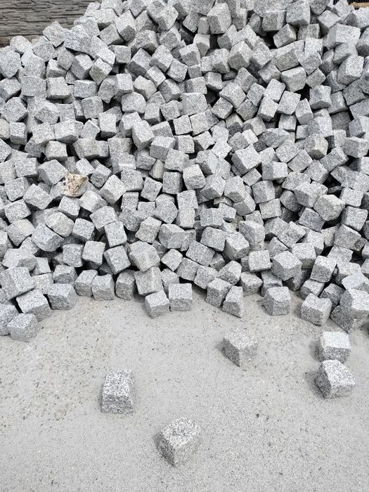 Granit kostka granitowa kamień ozdobny palisada  granitowe