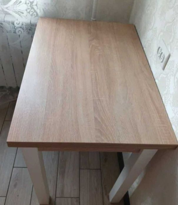 Стіл кухоний  дерево