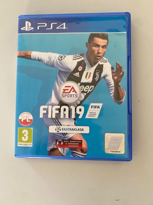 PS4 PRO + 2 PADY I 3 GRY | 1TB |