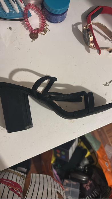 Sapatos nunca usados como novos