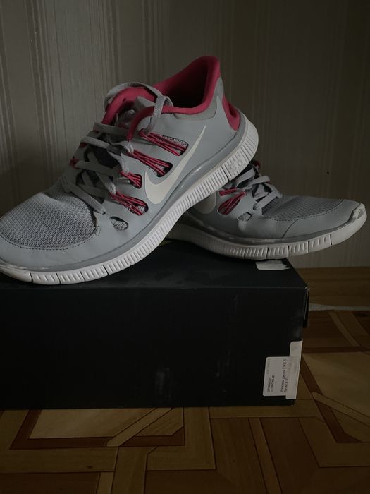 Продаю кросовки nike free 5.0