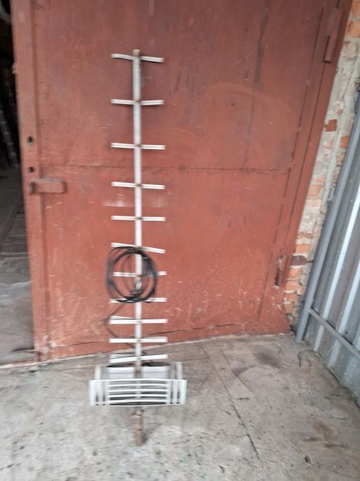 Антена децеметровая рабочая.