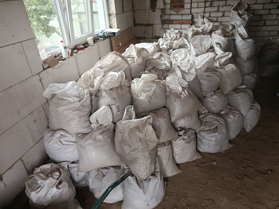 Демонтажні роботи кладка газоблоку цегли кирпича заливка полу монтажні