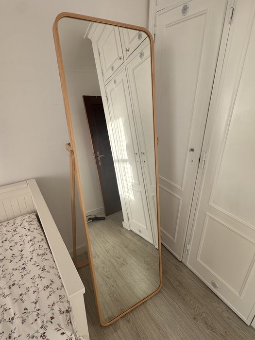 Espelho corpo inteiro ikea