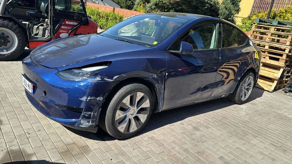 Tesla Model Y Tesla Model Y