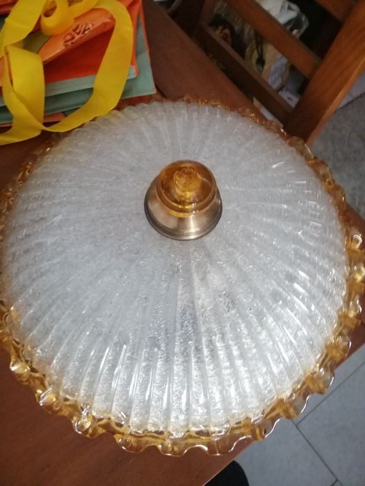 Candeeiro de teto vintage em vidro nervurado âmbar – anos 70/80Candeei