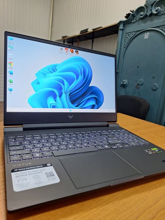 HP Victus 15-fb3093dx Ryzen 7 7445HS RTX 4050 6Gb DDR5 16Gb  SSD 512Gb