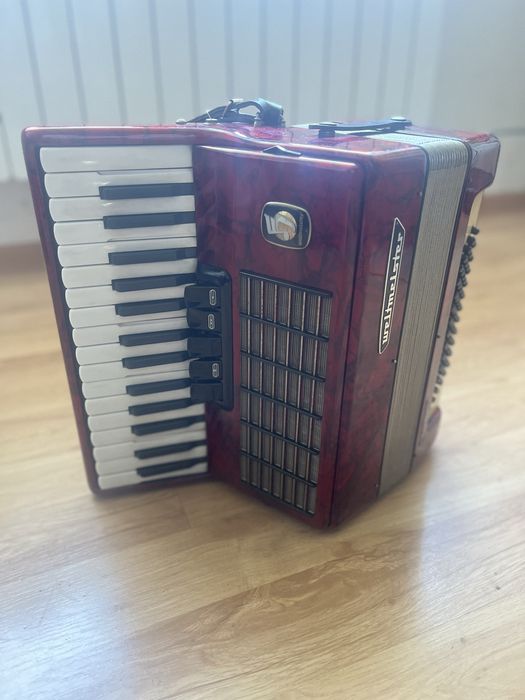 Akordeon Weltmeister Stella 60 basowy