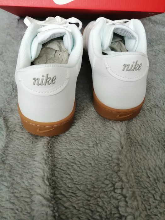 Buty Nike (skórzane) - Nowe