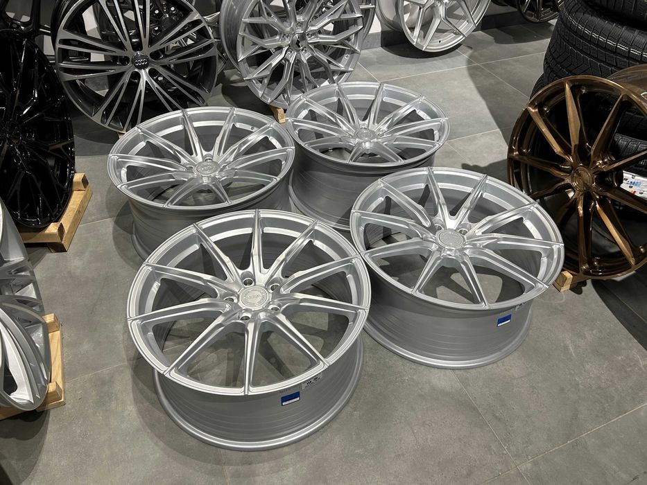Oryginalne felgi YOTA YP4 20 5x112 9" ET25 + 10" ET35 BMW G30 G31