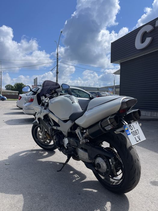 Продам honda vtr1000