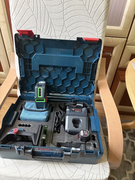 Laser bosch professional GCL  2-50 CG + statyw