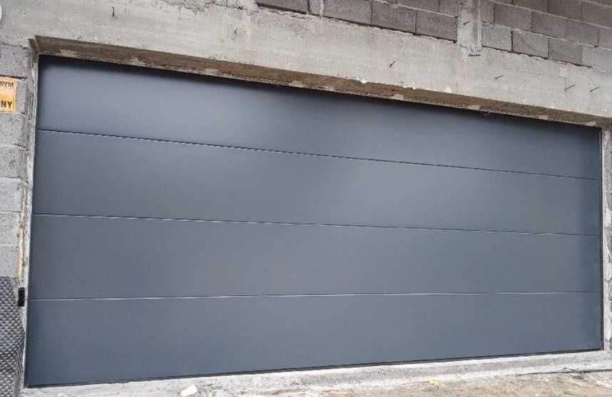 Brama garażowa segmentowa ocieplana Antracyt 2750x2500