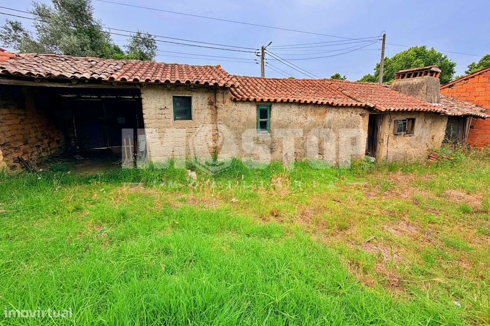 Moradia para Reabilitação em Alquerubim