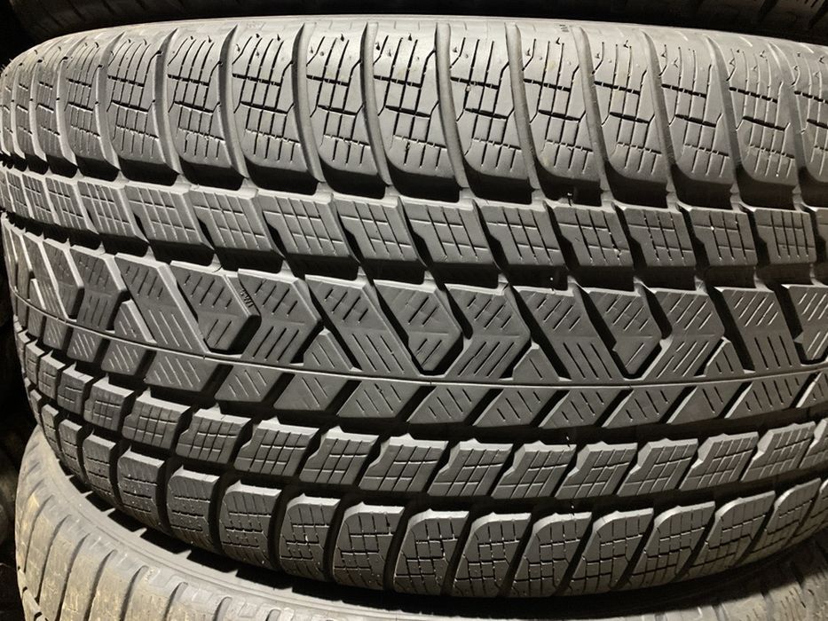 Шини б/у зима 285/40 R20 Pirelli Scorpion Winter