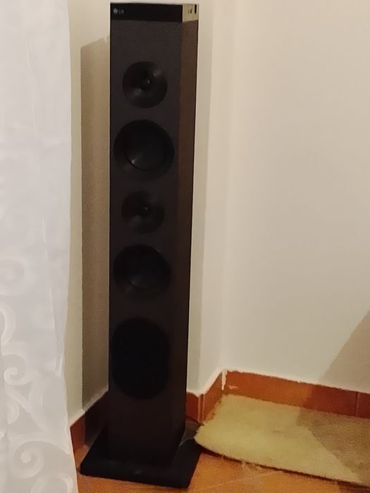 Coluna excelente som