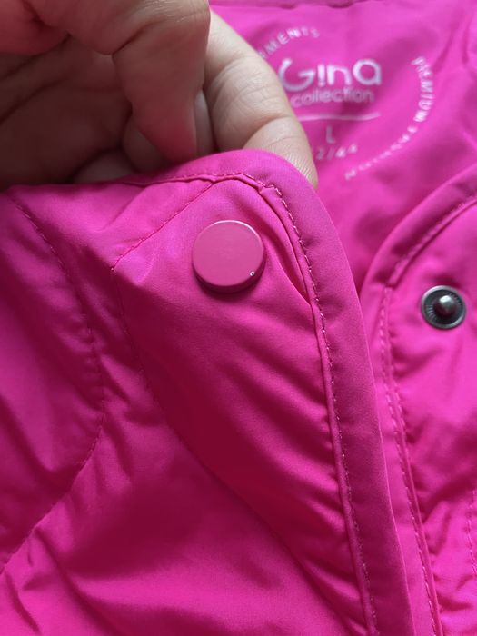 Легкая куртка яркая лайнер