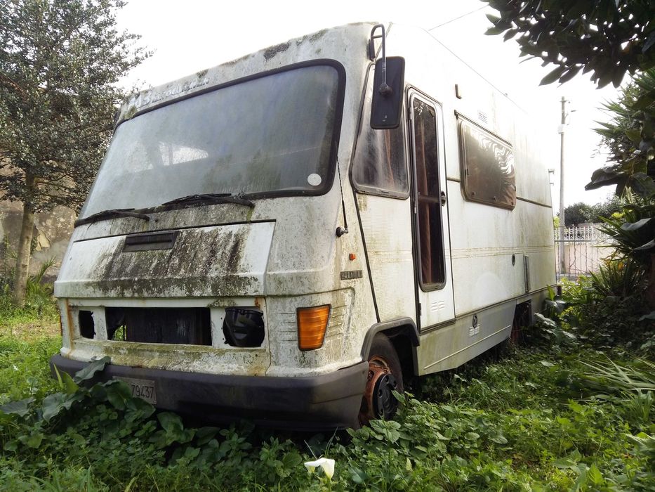 Autocaravana Mercedes-Benz (Sem Documentos)