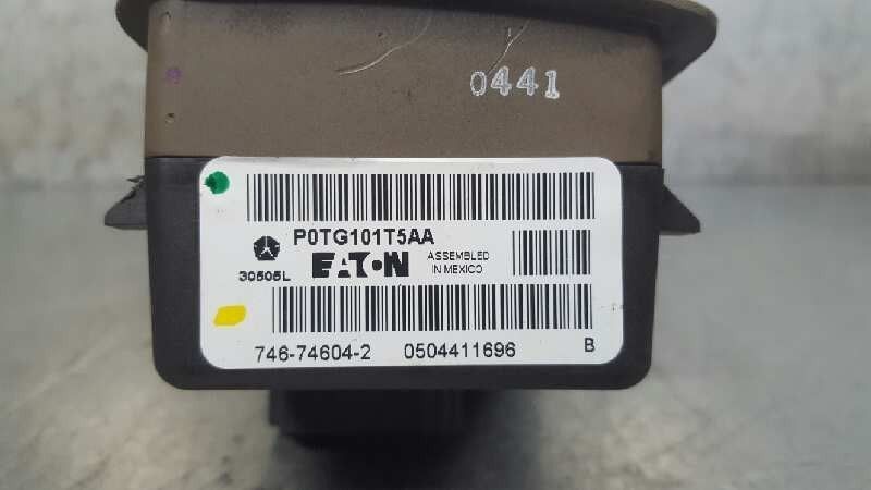 COMANDO LUZES CHRYSLER VOYAGER IV 2003