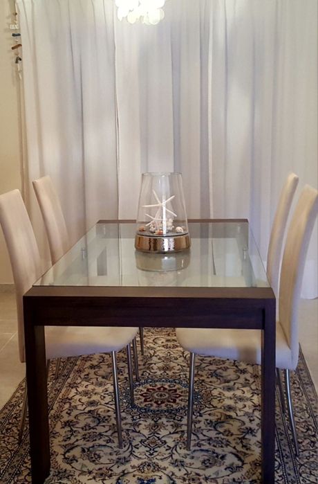 4 Cadeiras pele de pêssego bege e inox, 2 por 35€ cada + 2 oferta