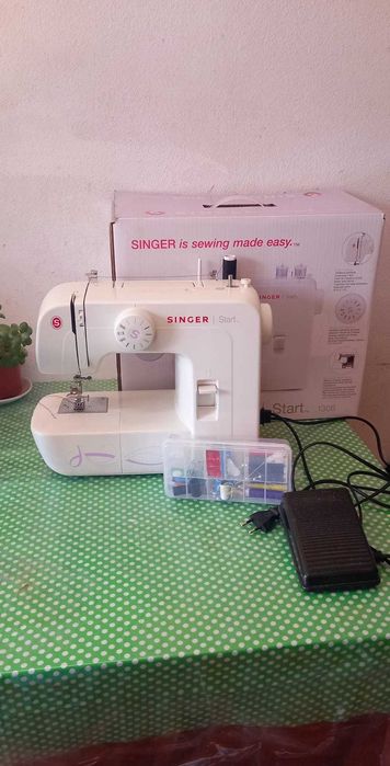 Maquina de costura singer
