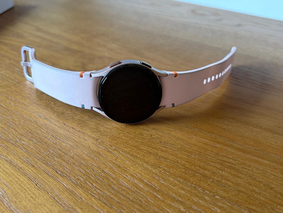 Samsung Galaxy Watch FE Bluetooth GPS NFC 40mm Super AMOLED Ouro Rosa