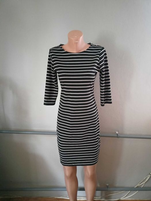 Sukienka w paski