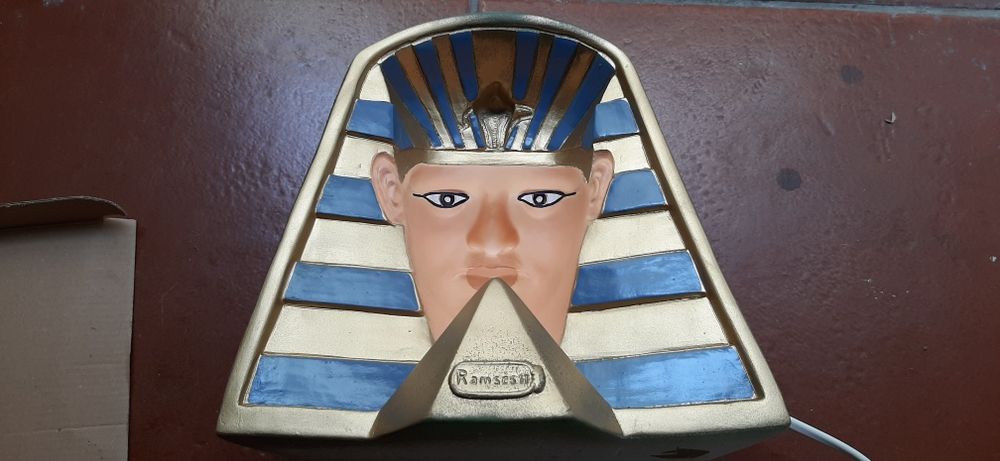 Lâmpada mágica que segue a vista