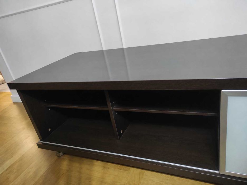 Komoda do salonu / szafka RTV