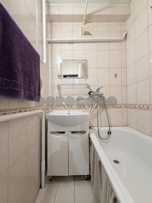 Продаж 2к, Ратушного 37, чешка, гарний стан, 49м2