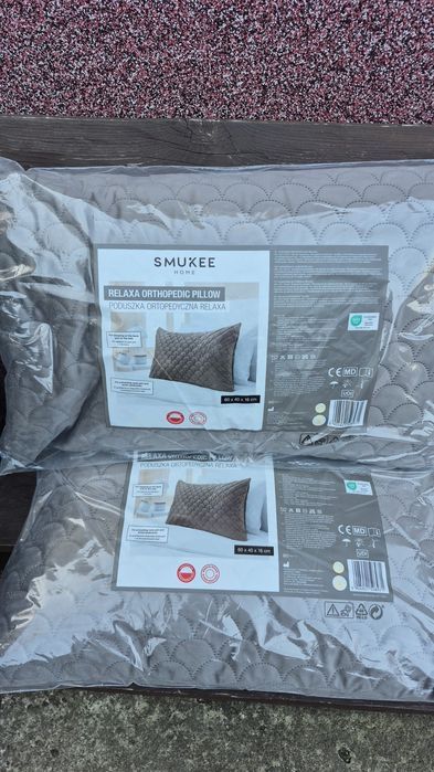 Smukee relaxa poduszka ortopedyczna 60x40 wpadajacy w braz